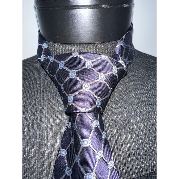 Gucci Silk Tie Navy Blue Monogram Pattern – 58” Standard Length vintage style - Picture 7 of 12